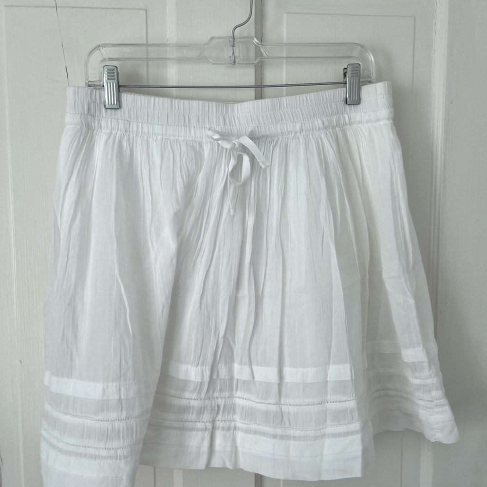 Old Navy White Women's Skirt